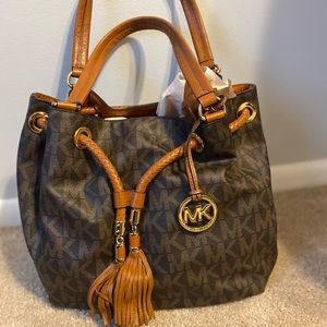 Large brown Michael Kors leather shoulder bag
